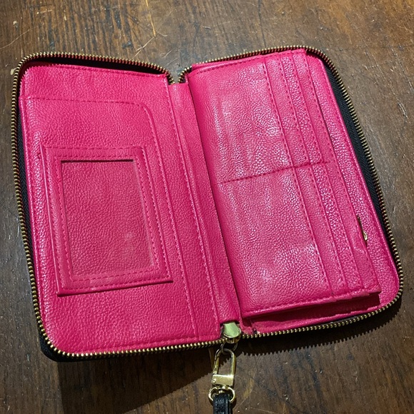 Betsy Johnson Bow Wallet Wristlet - Picture 5 of 6